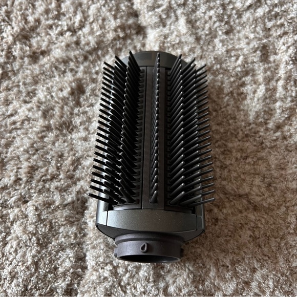 Dyson Accessories - New Dyson Firm smoothing brush